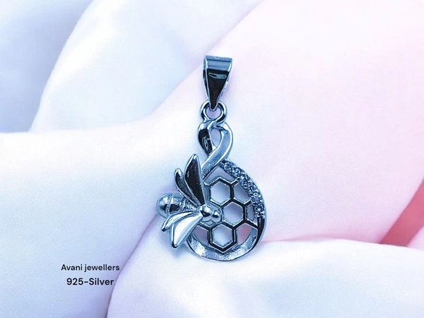 Avani Jewellers Silver Ladies Fancy Pendant - 1.36