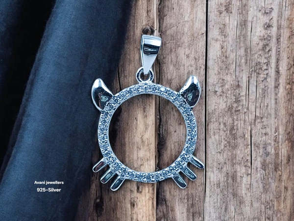 Avani Jewellers Silver Ladies Fancy Pendant - 2.15