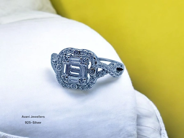 Avani Jewellers Silver Ladies Fancy Ring - 2.6, 12