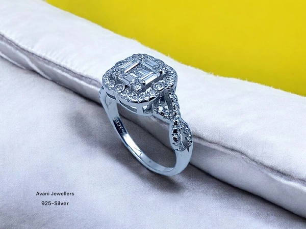 Avani Jewellers Silver Ladies Fancy Ring - 2.6, 12