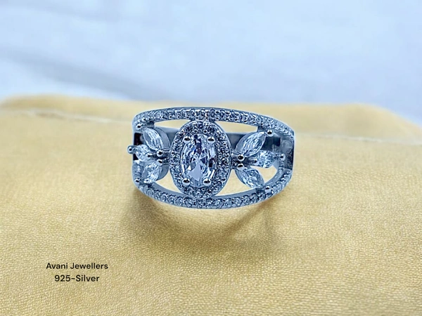 Avani Jewellers Silver Ladies Fancy Ring - 3.99, 12