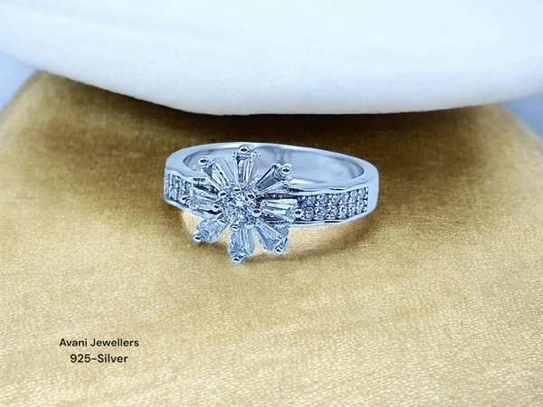Avani Jewellers Silver Ladies Fancy Ring - 3.61, 14