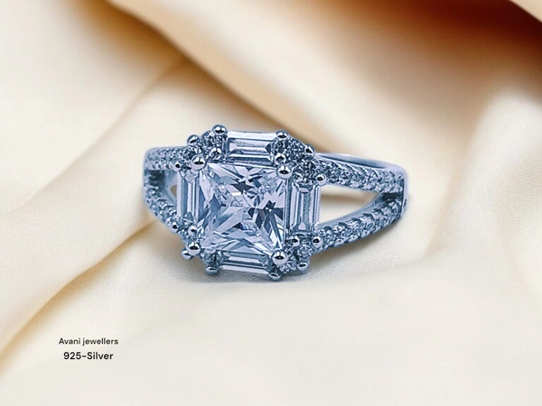 Avani Jewellers Silver Ladies Fancy Ring - 3.66, 12