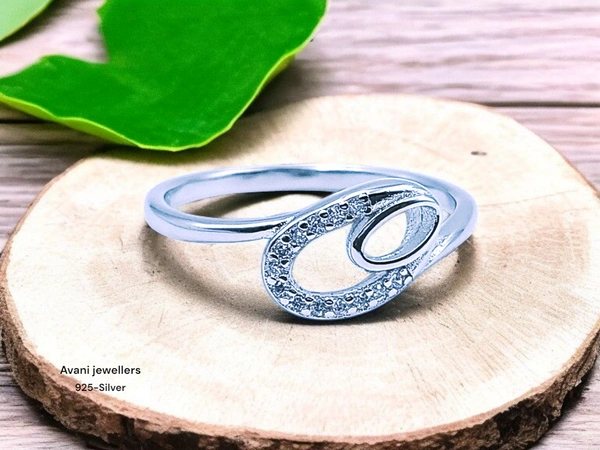 Avani Jewellers Silver Ladies Fancy Ring - 1.76, 18