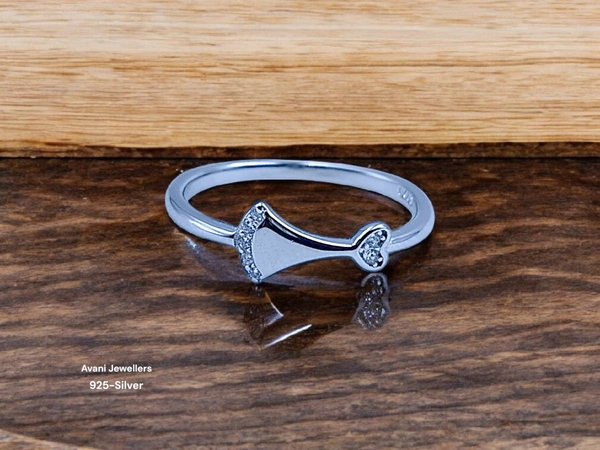 Avani Jewellers Silver Ladies Fancy Ring - 1.49, 17
