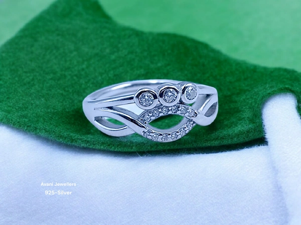 Avani Jewellers Silver Ladies Fancy Ring - 2.6, 12