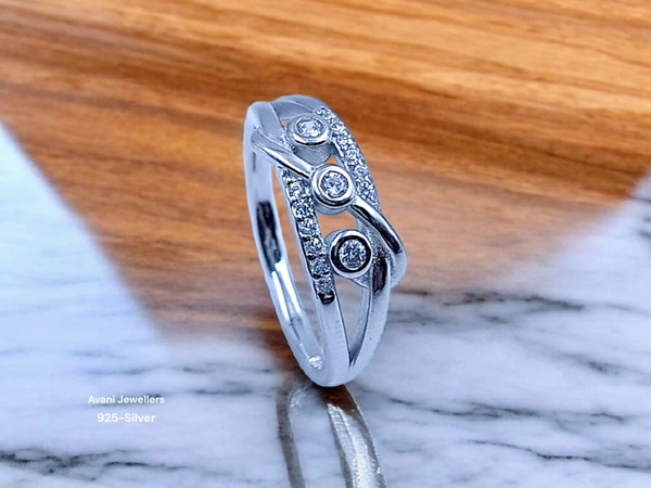 Avani Jewellers Silver Ladies Fancy Ring - 2.6, 8