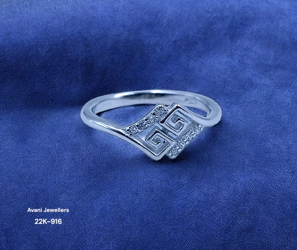 Avani Jewellers Silver Ladies Fancy Ring - 1.49, 9