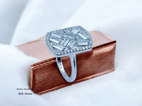 Avani Jewellers Silver Ladies Fancy Ring - 3.92, 10