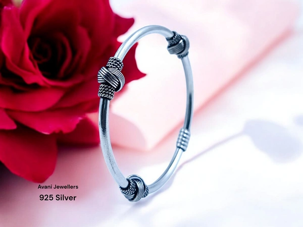 Avani Jewellers Silver Ladies Plain Kade - 17.14, Free Size