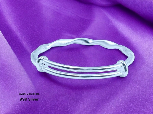 Avani Jewellers Silver Ladies Plain Kade - 23.63, Free Size