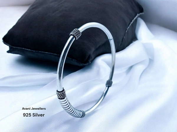 Avani Jewellers Silver Ladies Plain Kade - 14.37, Free Size