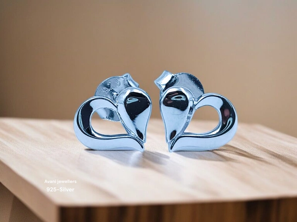 Avani Jewellers Silver Fancy Studs - 1.51