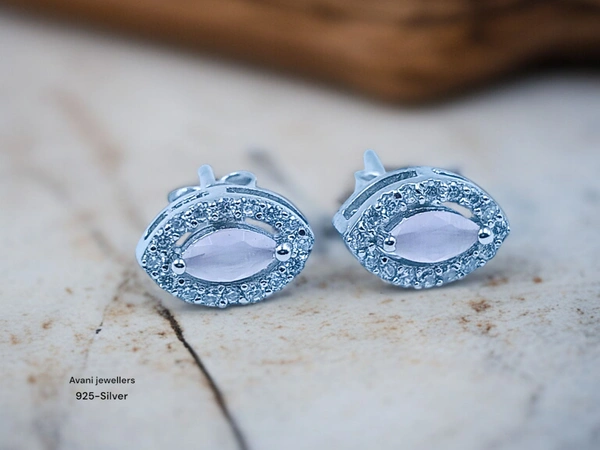 Avani Jewellers Silver Fancy Studs - 1.91