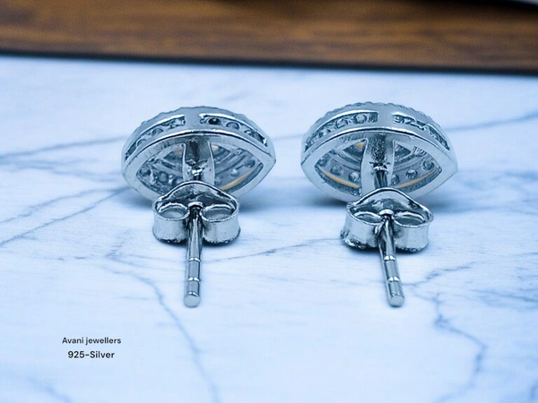 Avani Jewellers Silver Fancy Studs - 1.91