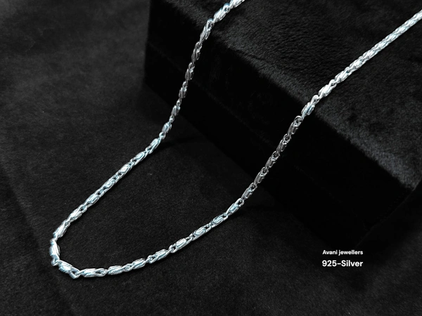 Avani Jewellers Silver Gents Chain - 7.77, 20