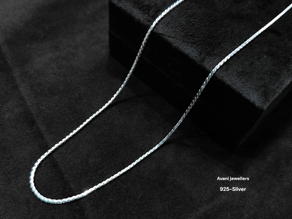 Avani Jewellers Silver Gents Chain - 4.46, 18