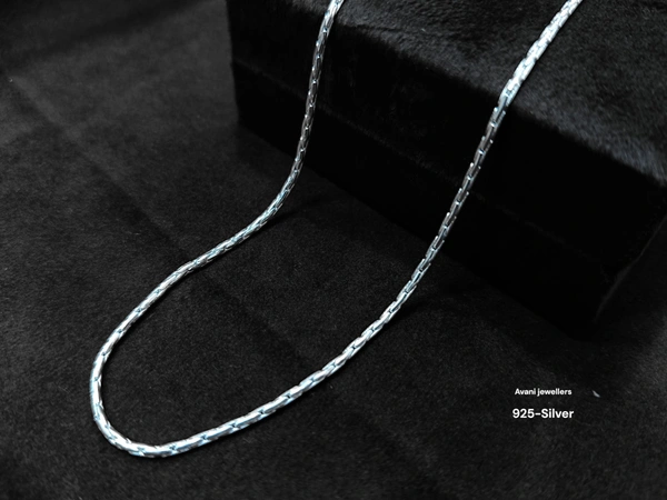 Avani Jewellers Silver Gents Chain - 5.39, 20