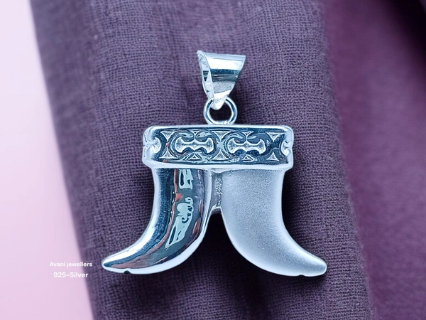 Silver God Pendant - 5.57