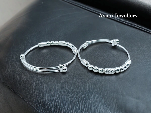 Avani Jewellers Silver Baby Plain Kade - 13.94, Adjustable