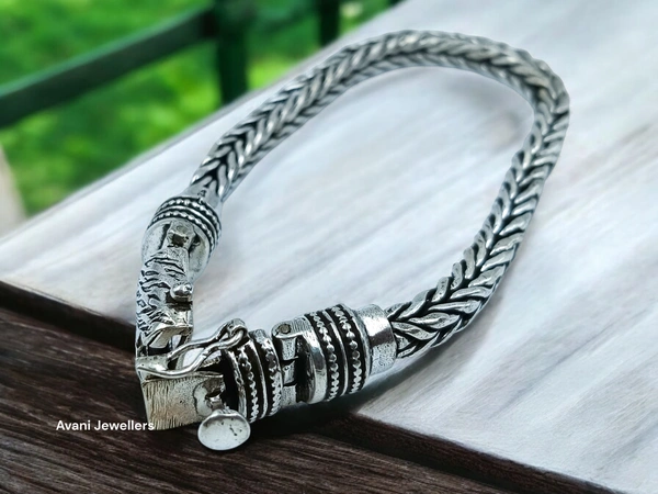 Avani Jewellers Silver Gents Bracelet - 42.77, 8 Inch