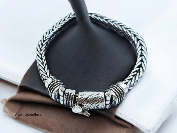 Avani Jewellers Silver Gents Bracelet - 42.77, 8 Inch