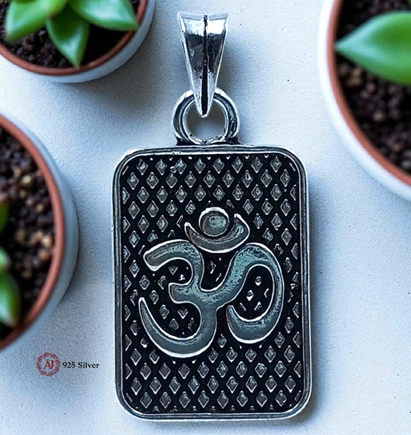Silver God Pendant - 6.57