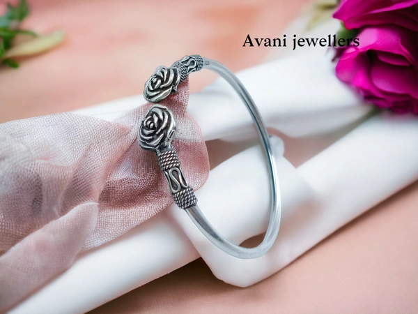 Avani Jewellers Silver Ladies Plain Kade - 11.92, Adjustable