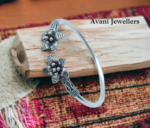 Avani Jewellers Silver Ladies Plain Kade - 10.99, Adjustable