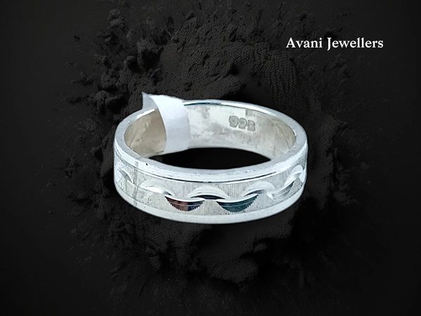 Avani Jewellers Silver Gents Bands - 3.52, 15