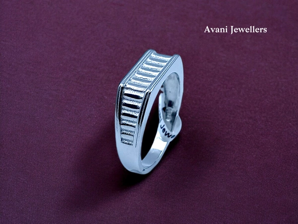 Avani Jewellers Silver Gents Plain Ring - 4.62, 25
