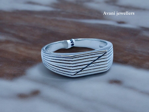 Avani Jewellers Silver Gents Plain Ring - 4.67, 25