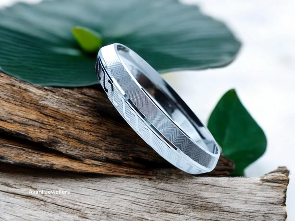 Avani Jewellers Silver Gents Kade - 40.16, 2.10 INCH