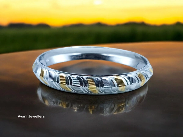 Avani Jewellers Silver Gents Kade - 35.1, 2.12 INCH