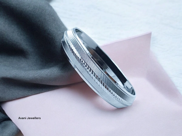 Avani Jewellers Silver Gents Kade - 35.76, 2-5 Inch