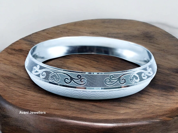 Avani Jewellers Silver Gents Kade - 37.37, 2.10 INCH