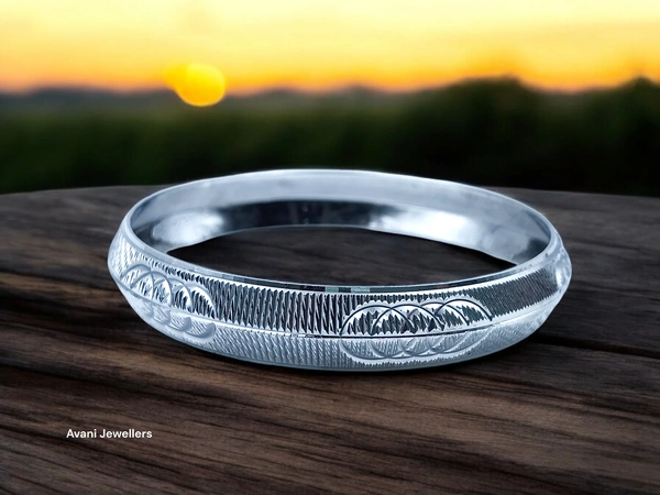 Avani Jewellers Silver Gents Kade - 23.45, 2.8 INCH