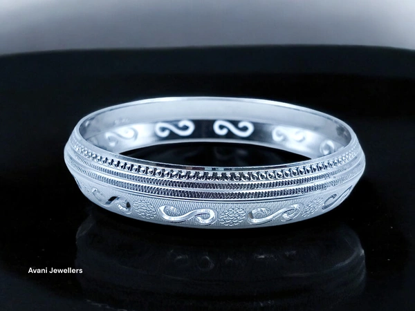 Avani Jewellers Silver Gents Kade - 35.29, 2-4 Inch