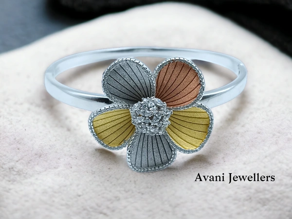 Avani Jewellers Silver Ladies Fancy Kade - 19.29, Free Size