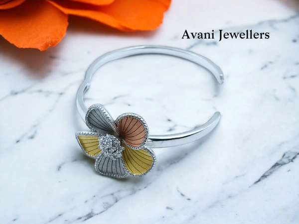 Avani Jewellers Silver Ladies Fancy Kade - 19.29, Free Size