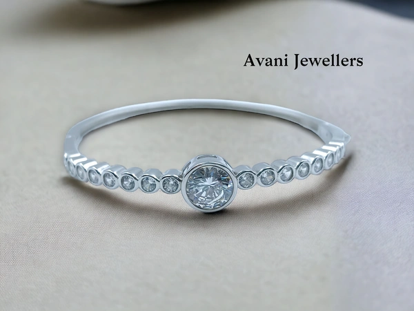 Avani Jewellers Silver Ladies Fancy Kade - 11.47, Free Size