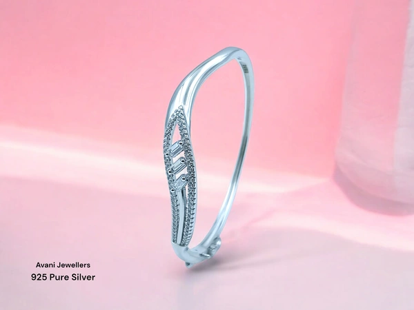 Avani Jewellers Silver Ladies Fancy Kade - 11.43, Free Size