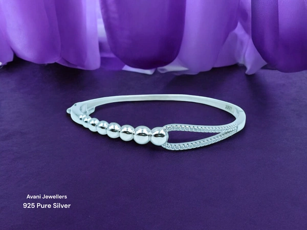 Avani Jewellers Silver Ladies Fancy Kade - 10.34, Free Size