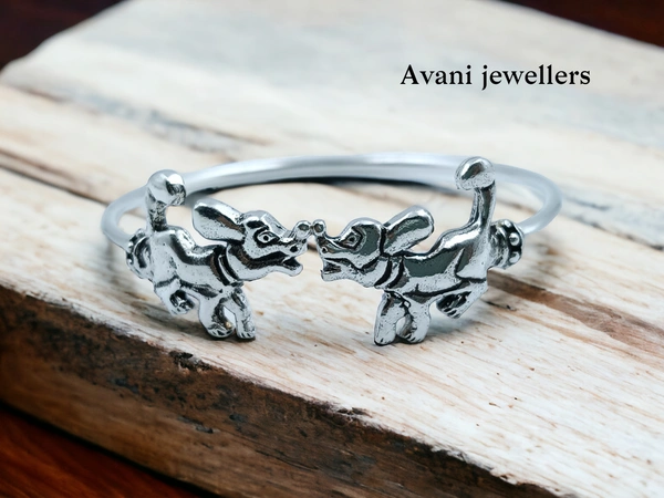 Avani Jewellers Silver Ladies Plain Kade - 12.92, Adjustable