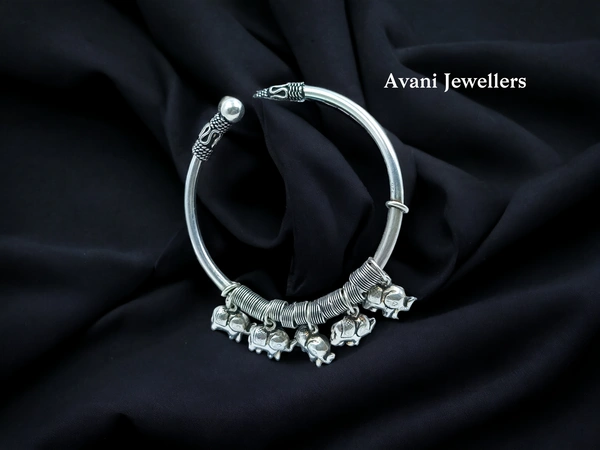 Avani Jewellers Silver Ladies Plain Kade - 19.3, Adjustable
