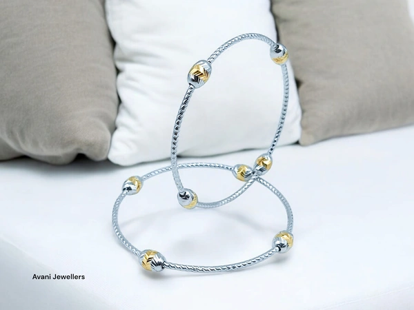 Avani Jewellers Silver Ladies Fancy Kade - 5.58, Free Size