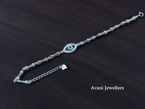 Avani Jewellers Silver Ladies Fancy Bracelet - 5.68, Adjustable