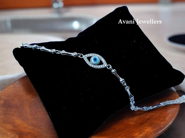 Avani Jewellers Silver Ladies Fancy Bracelet - 5.68, Adjustable