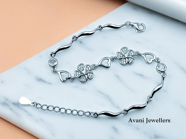 Avani Jewellers Silver Ladies Fancy Bracelet - 6.92, Adjustable