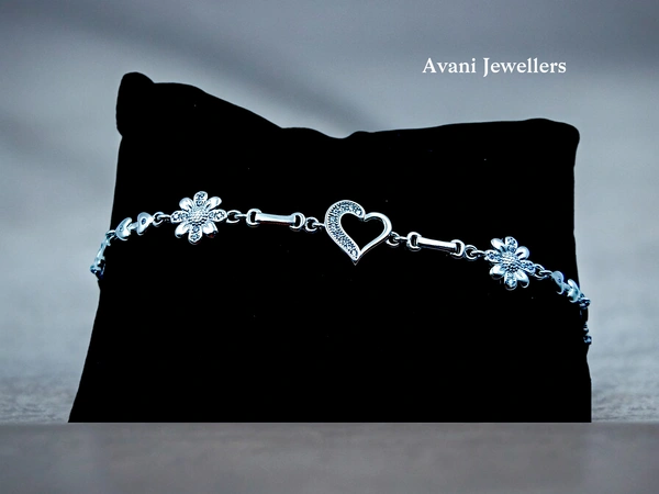 Avani Jewellers Silver Ladies Fancy Bracelet - 6.72, Adjustable